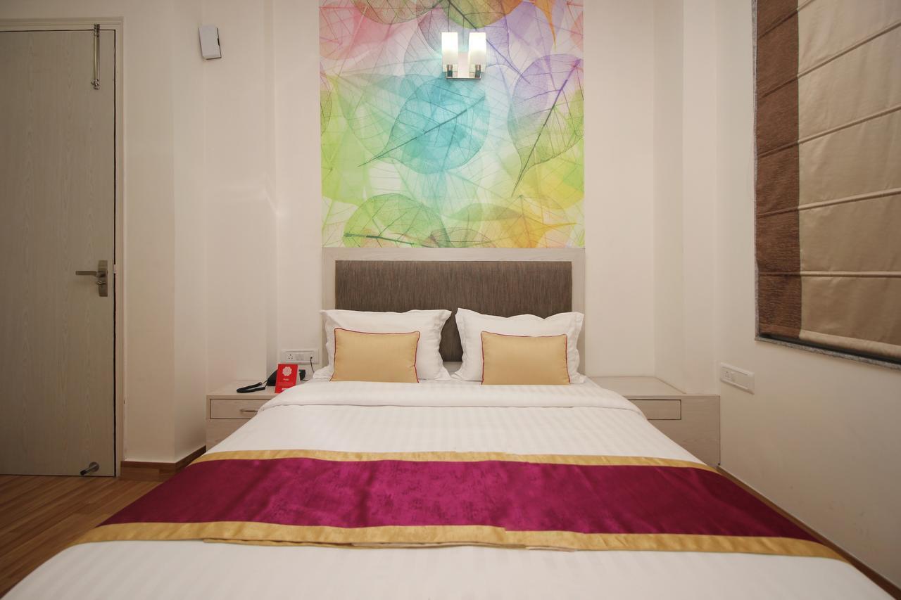 Hotel Nanak Residency Neu-Delhi Exterior foto